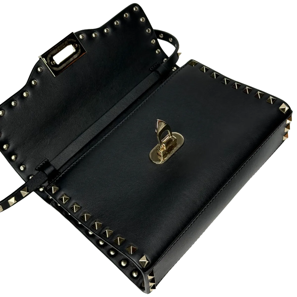 Valentino Garavani Vitello Rockstud
Black Shoulder Flap Bag